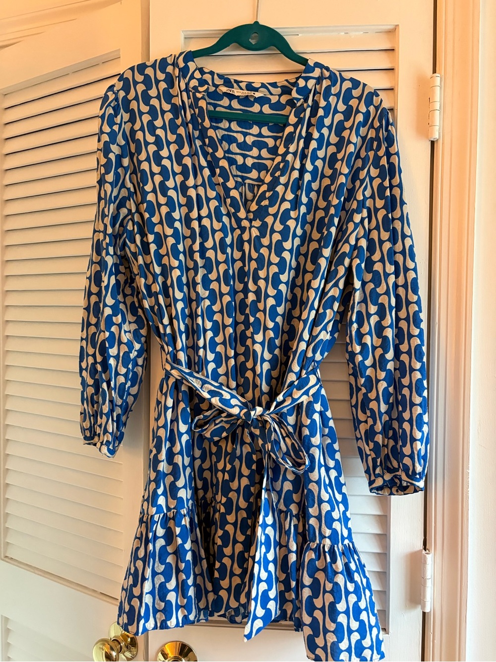 Zara graphic print mini dress with belt, size XL